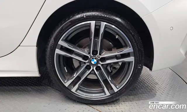 BMW 1 серия 2024 2.0 автомат (гидро), миниатюра 6