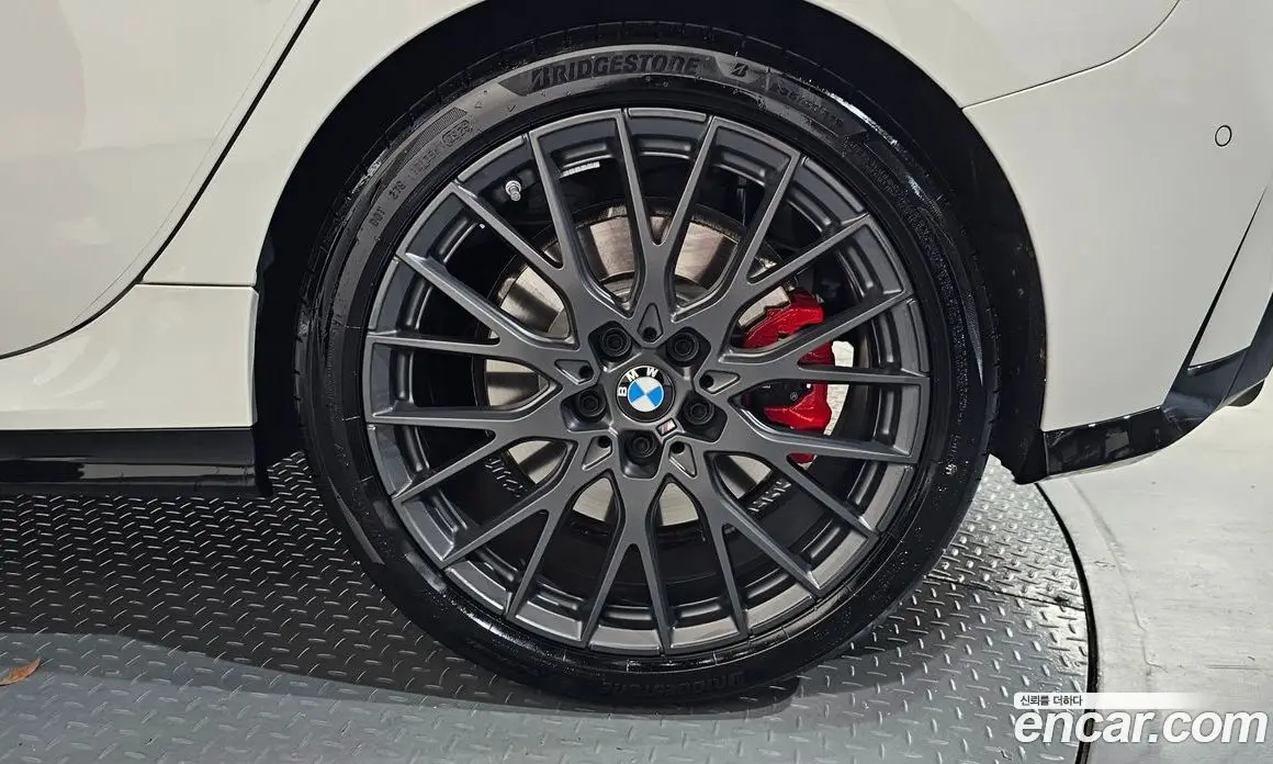 BMW 1 серия 2025 2.0 автомат (гидро), фото 7