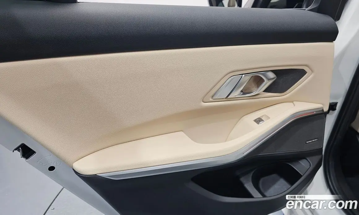 BMW 3 серия 2023 2.0 автомат (гидро), фото 14