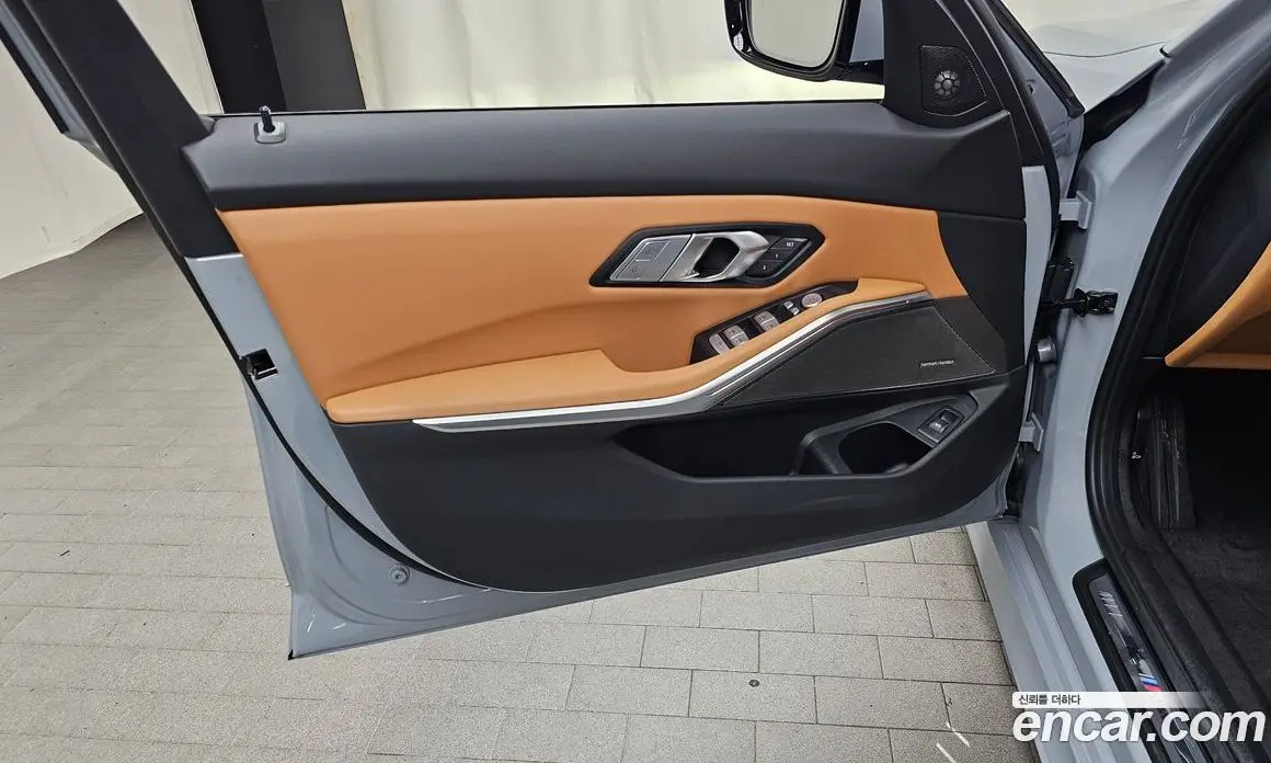 BMW 3 серия 2025 2.0 автомат (гидро), фото 14