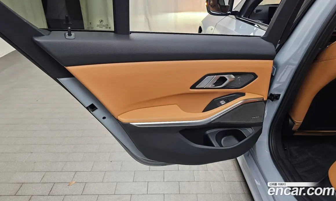 BMW 3 серия 2025 2.0 автомат (гидро), фото 15