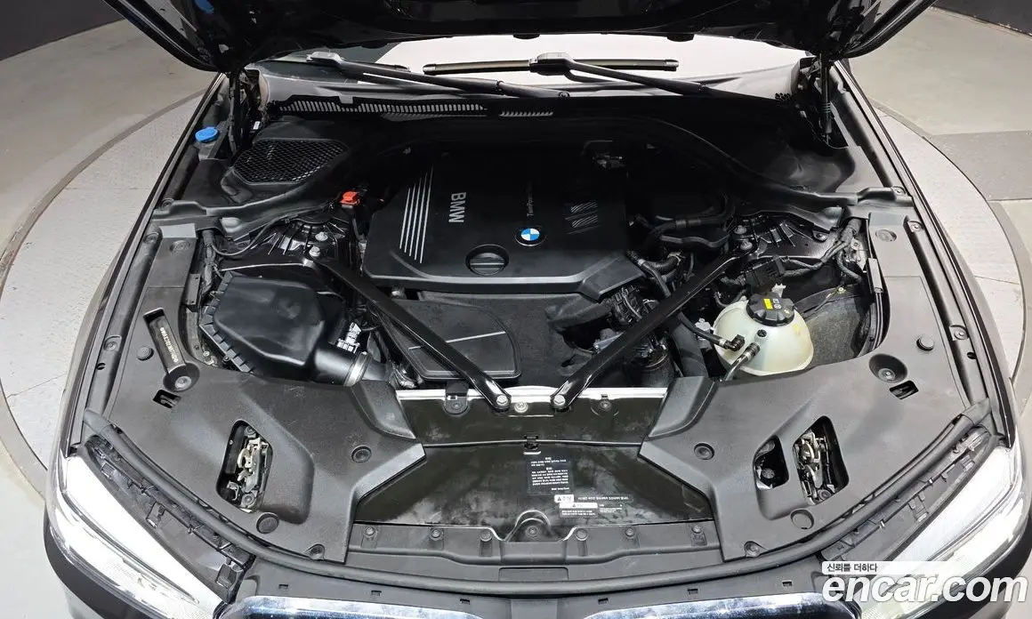 BMW 5 серия 2017 2.0 автомат (гидро), фото 6