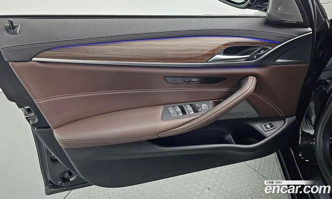 BMW 5 серия 2022 2.0 автомат (гидро), фото 14