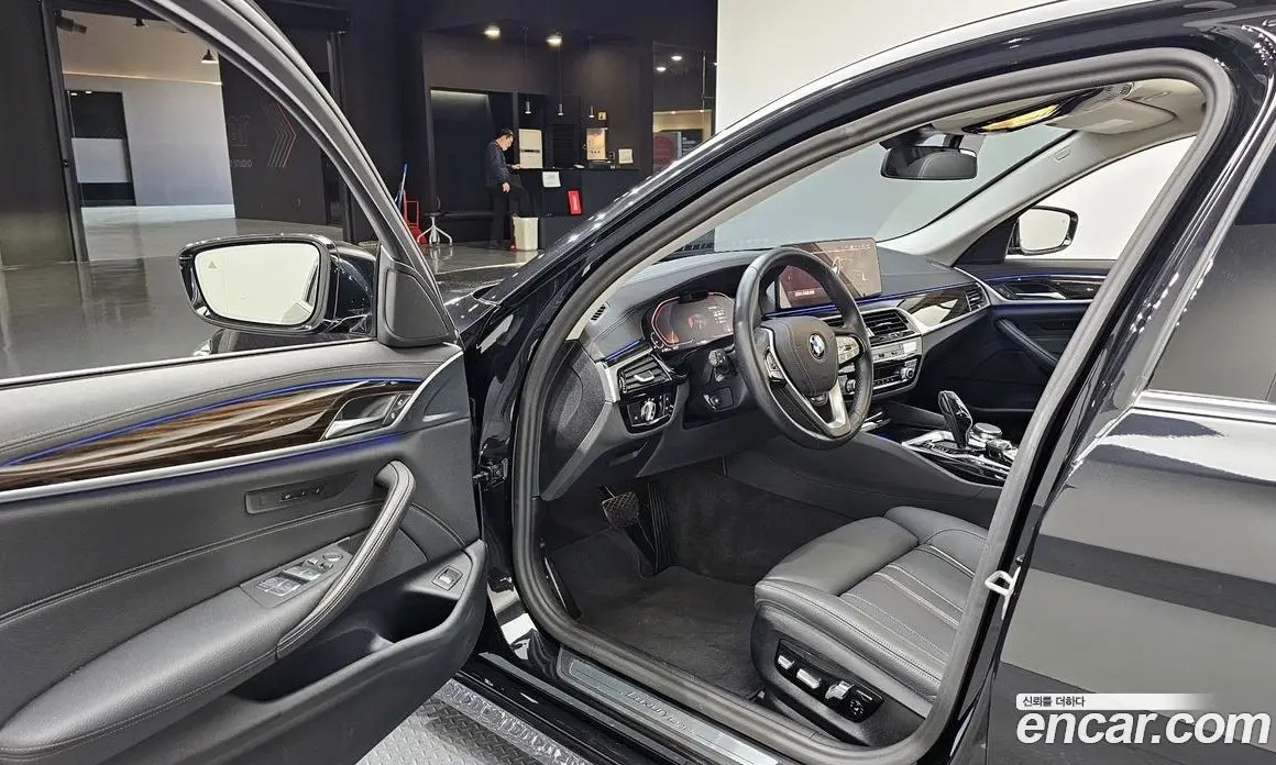 BMW 5 серия 2023 2.0 автомат (гидро), фото 13 BMW 5 серия 2023 2.0 автомат (гидро), фото 13