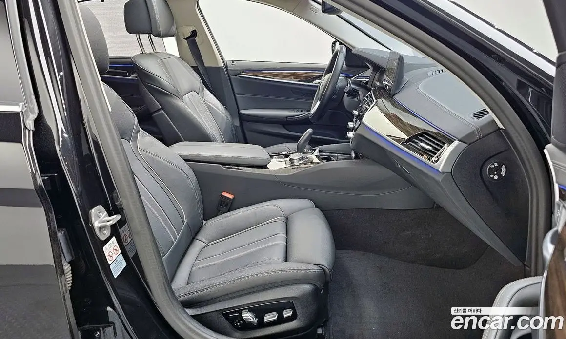 BMW 5 серия 2023 2.0 автомат (гидро), фото 17 BMW 5 серия 2023 2.0 автомат (гидро), фото 17