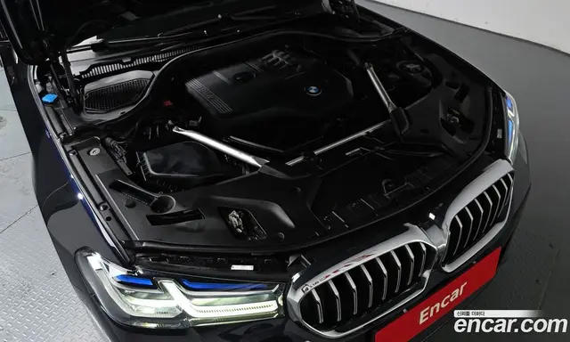 BMW 5 серия 2023 2.0 автомат (гидро), миниатюра 5 BMW 5 серия 2023 2.0 автомат (гидро), миниатюра 5