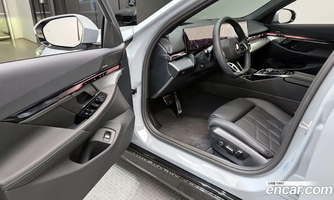 BMW 5 серия 2025 2.0 автомат (гидро), фото 13 BMW 5 серия 2025 2.0 автомат (гидро), фото 13