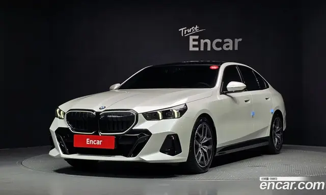 BMW 5 серия, 2025, 8 114 км