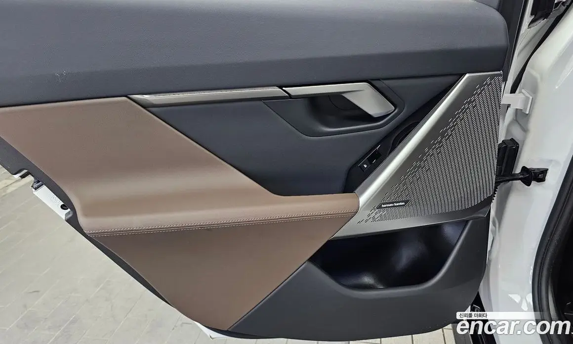 BMW 5 серия 2025 2.0 автомат (гидро), фото 15