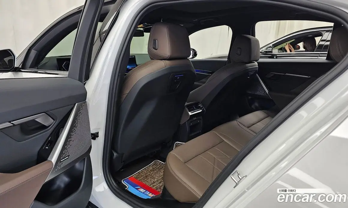 BMW 5 серия 2025 2.0 автомат (гидро), фото 16