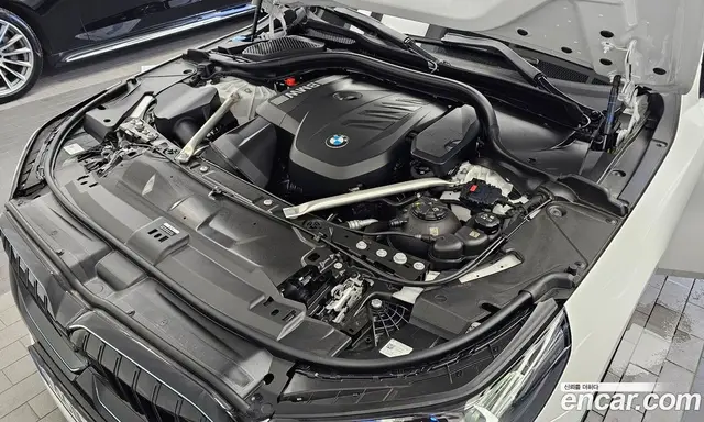 BMW 5 серия 2025 2.0 автомат (гидро), миниатюра 6