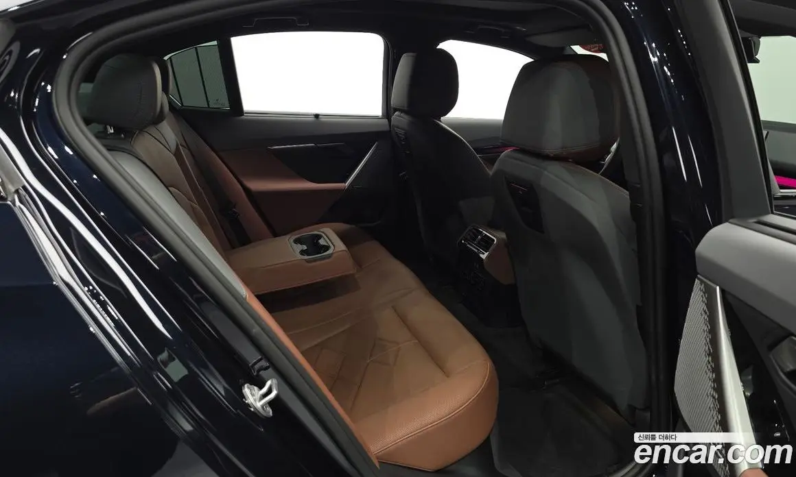 BMW 5 серия 2026 2.0 автомат (гидро), фото 16