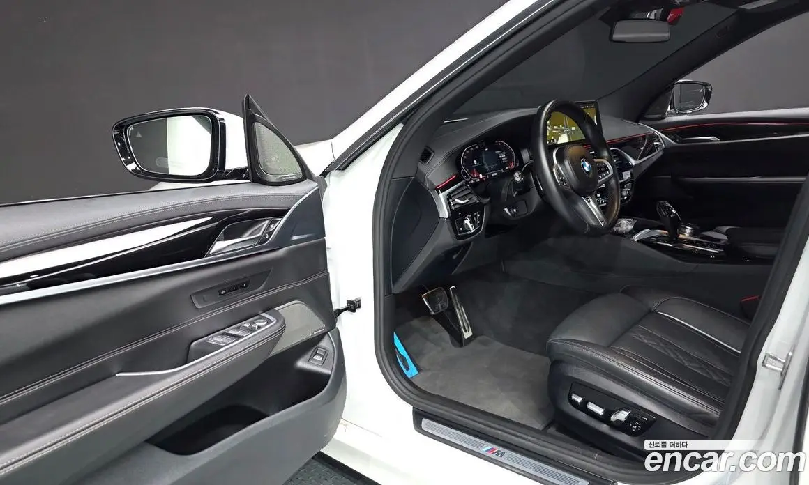 BMW 6 серия 2023 3.0 автомат (гидро), фото 13