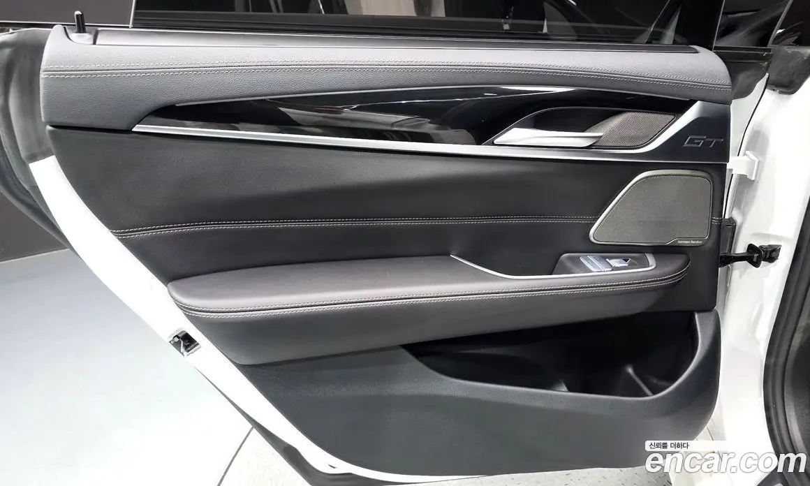 BMW 6 серия 2023 3.0 автомат (гидро), фото 15