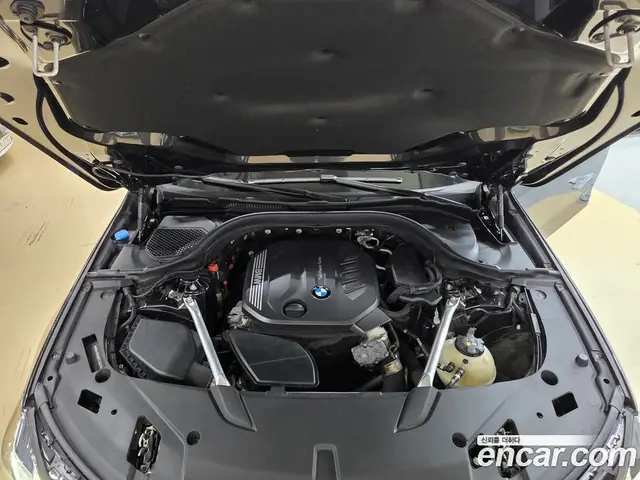 BMW 6 серия 2024 2.0 автомат (гидро), миниатюра 8