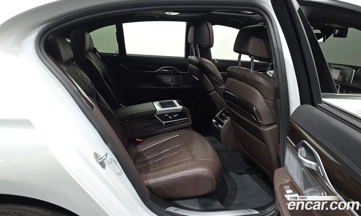 BMW 7 серия 2021 3.0 автомат (гидро), фото 18 BMW 7 серия 2021 3.0 автомат (гидро), фото 18