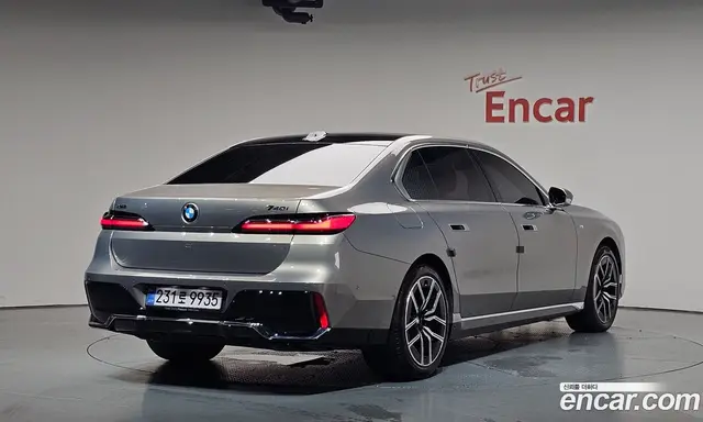 BMW 7 серия, 2023, 86 870 км