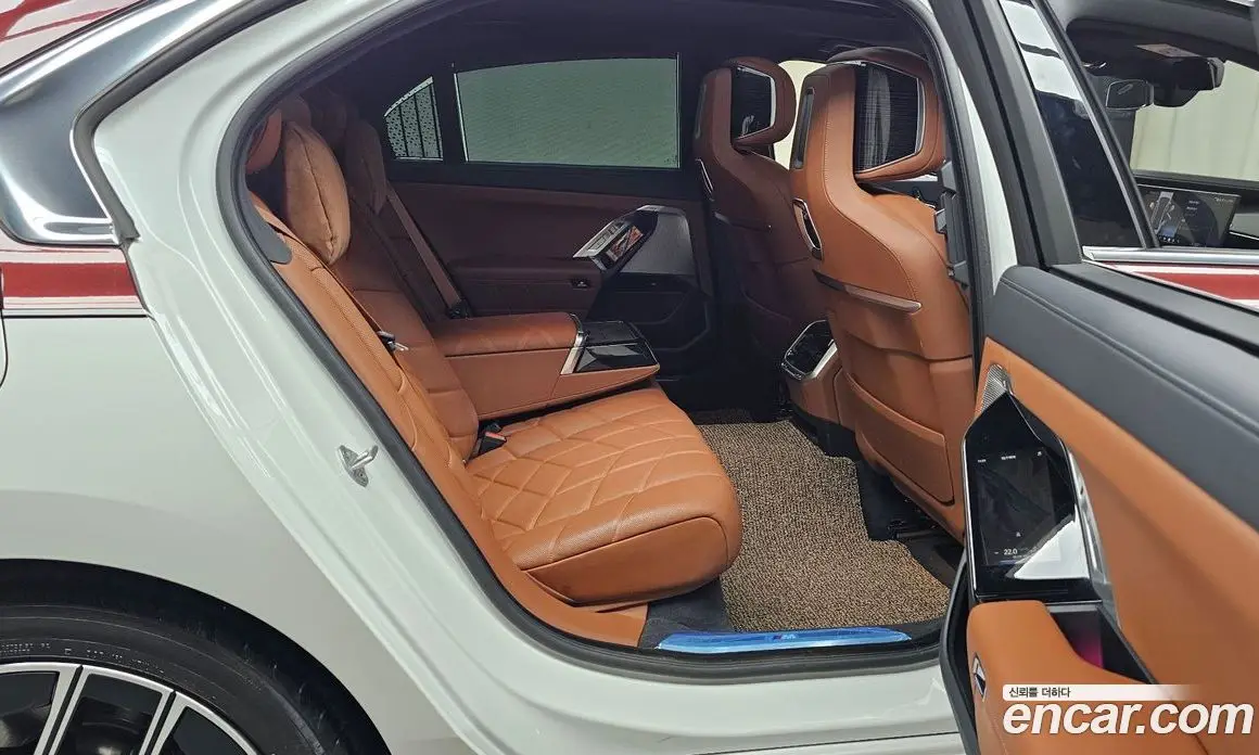 BMW 7 серия 2025 3.0 автомат (гидро), фото 17 BMW 7 серия 2025 3.0 автомат (гидро), фото 17
