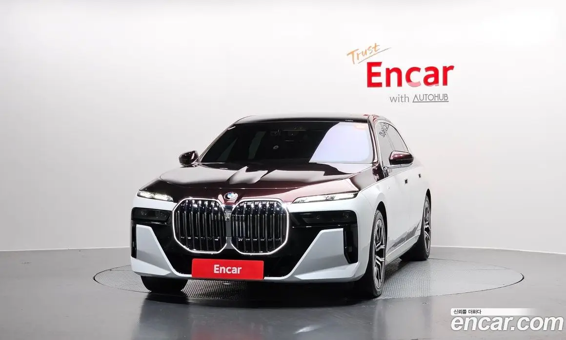 BMW 7 серия 2025 3.0 автомат (гидро), фото 3 BMW 7 серия 2025 3.0 автомат (гидро), фото 3