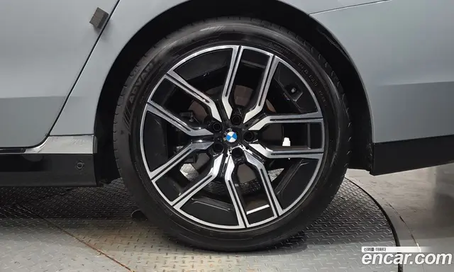BMW 7 серия 2025 3.0 автомат (гидро), миниатюра 6 BMW 7 серия 2025 3.0 автомат (гидро), миниатюра 6