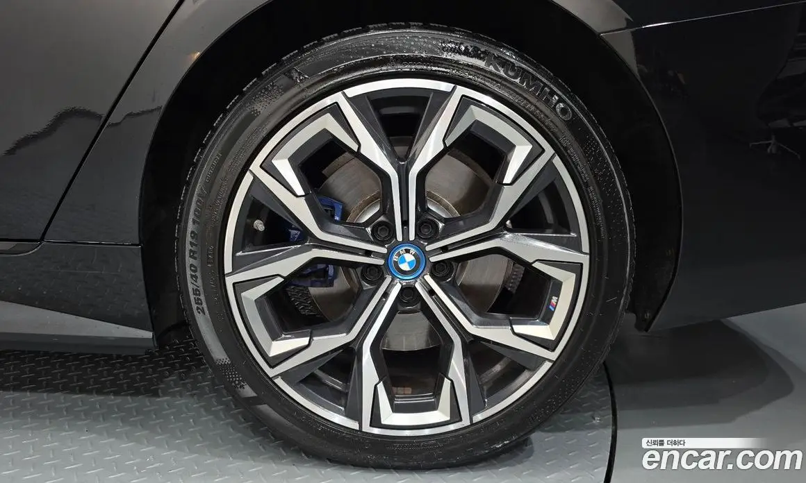 BMW i4 2022 0.2 автомат (гидро), фото 7 BMW i4 2022 0.2 автомат (гидро), фото 7