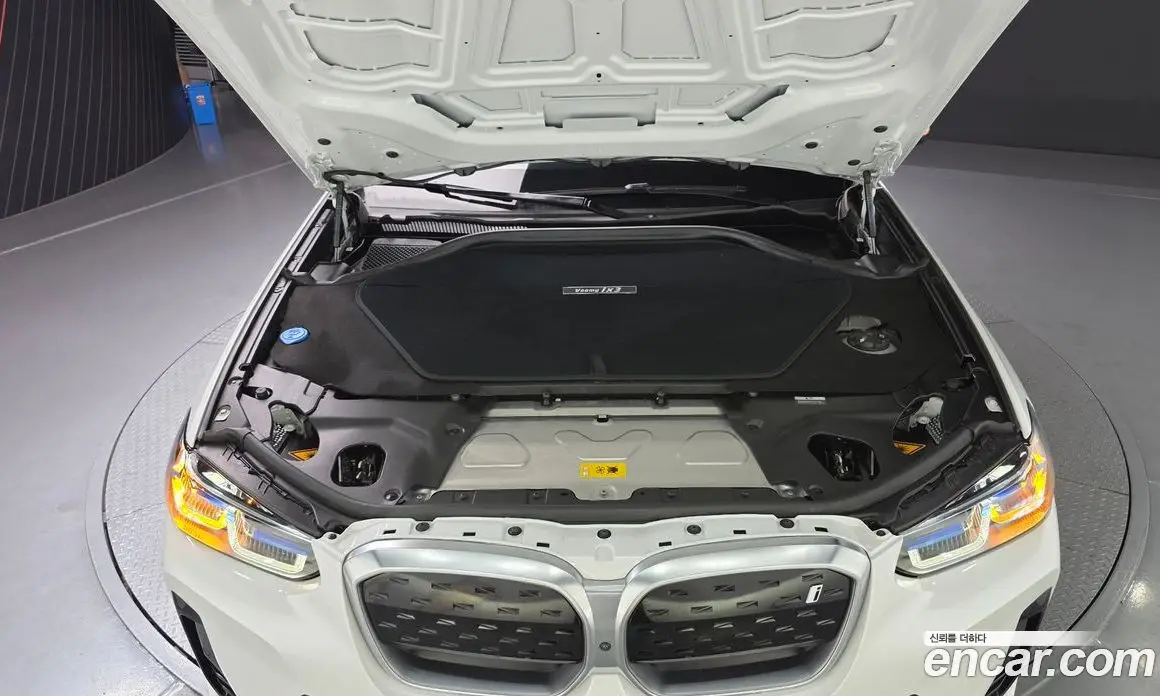 BMW iX3 2023 0.2 автомат (гидро), фото 6