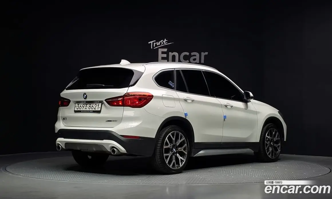 BMW X1 2022 2.0 автомат (гидро), фото 2 BMW X1 2022 2.0 автомат (гидро), фото 2