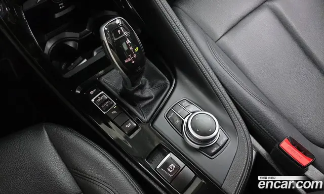 BMW X1 2022 2.0 автомат (гидро), миниатюра 12