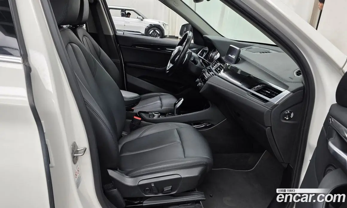 BMW X1 2022 2.0 автомат (гидро), фото 16 BMW X1 2022 2.0 автомат (гидро), фото 16