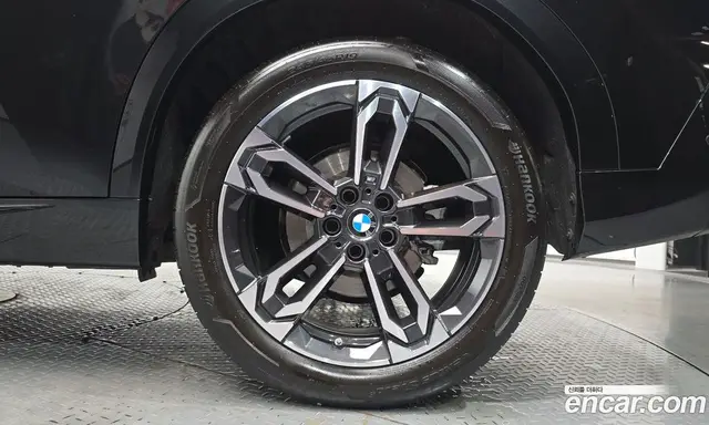 BMW X2 2025 2.0 автомат (гидро), миниатюра 6