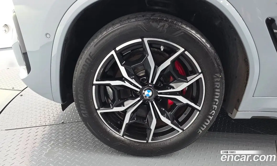 BMW X4 2023 2.0 автомат (гидро), фото 7 BMW X4 2023 2.0 автомат (гидро), фото 7
