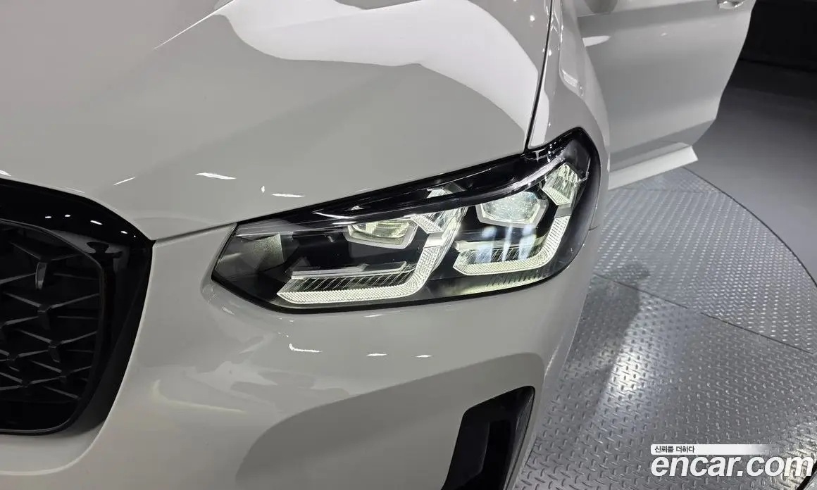 BMW X4 2025 2.0 автомат (гидро), фото 8