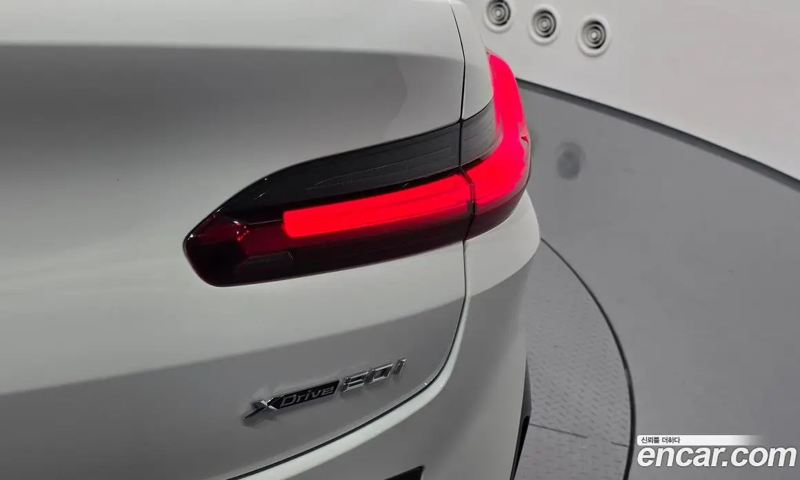 BMW X4 2025 2.0 автомат (гидро), фото 9