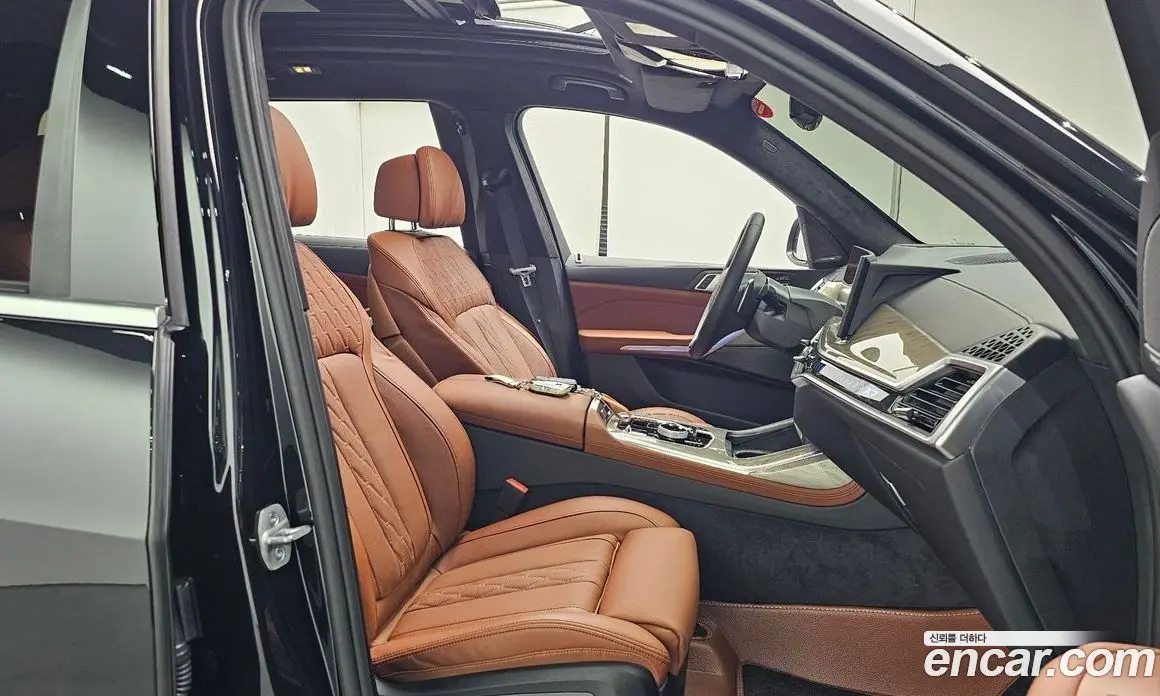 BMW X7 2024 3.0 автомат (гидро), фото 16