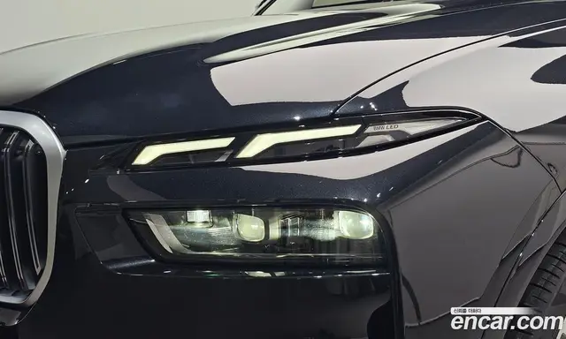BMW X7 2024 3.0 автомат (гидро), миниатюра 8