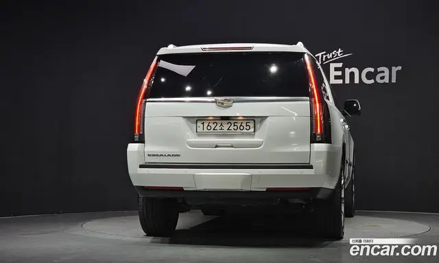 Cadillac Escalade 2020 6.2 автомат (гидро), миниатюра 4