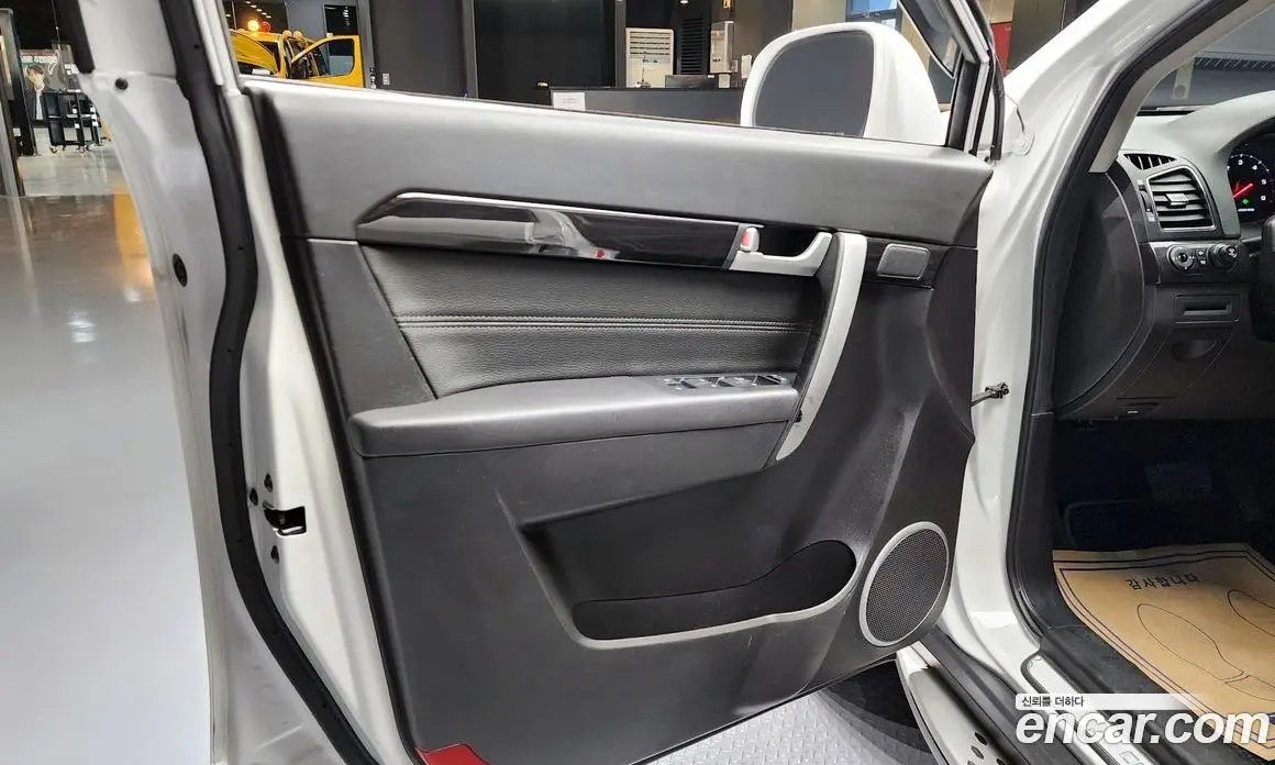 Chevrolet Captiva 2015 2.2 автомат (гидро), фото 14