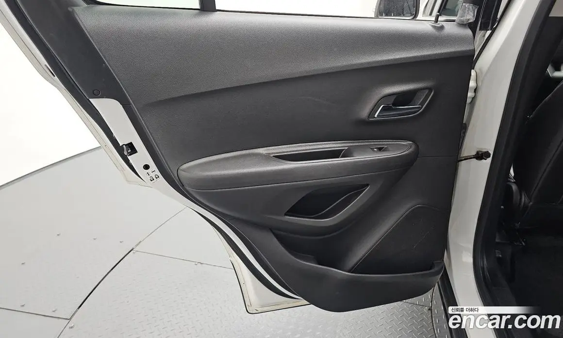 Chevrolet Trax 2015 1.4 автомат (гидро), фото 15