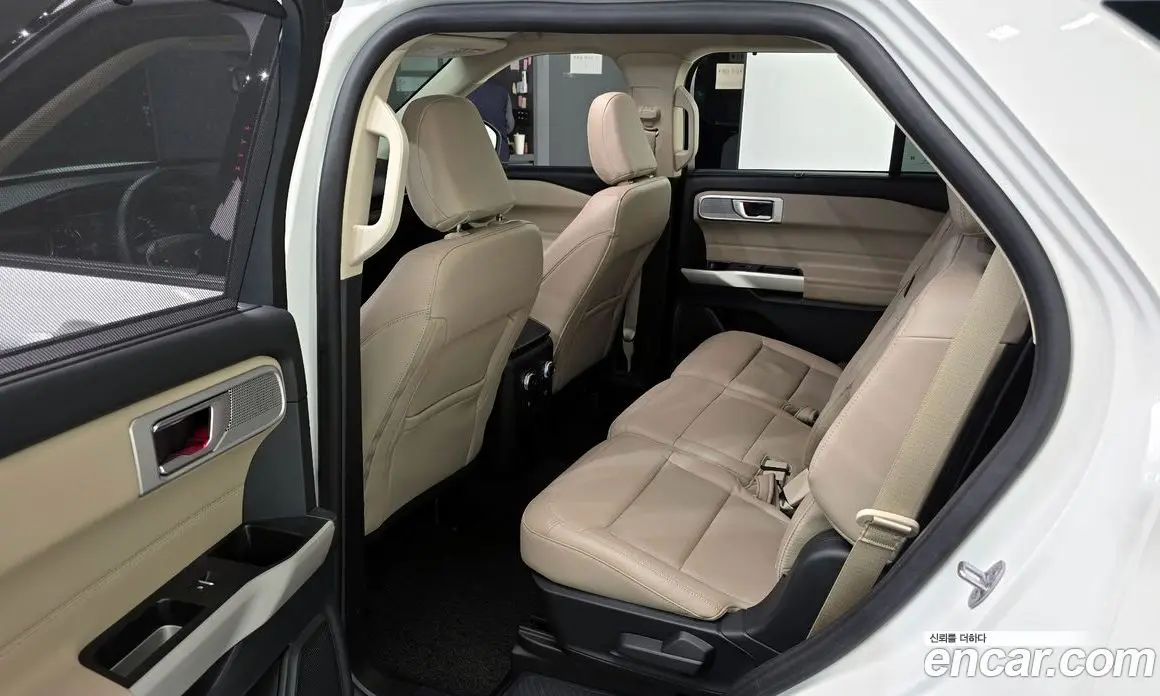 Ford Explorer 2021 2.3 автомат (гидро), фото 17