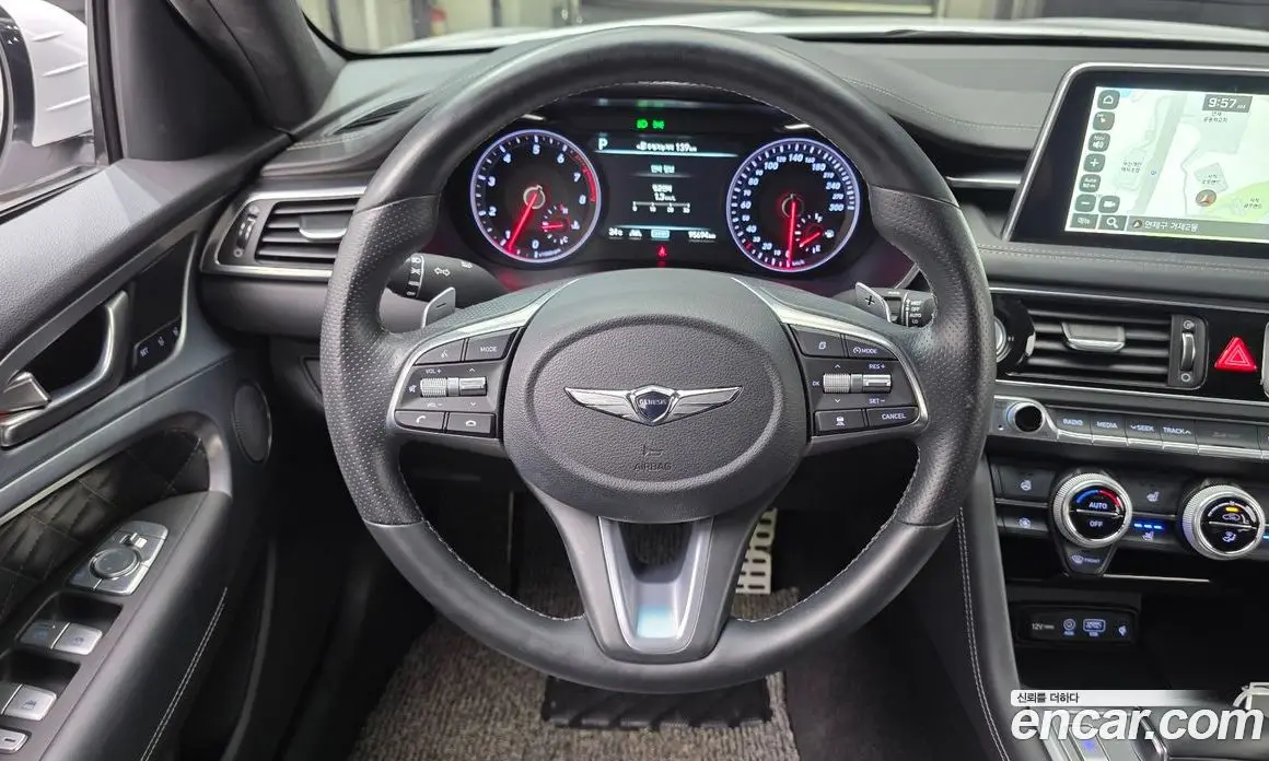 Genesis G70 2018 2.0 автомат (гидро), фото 19 Genesis G70 2018 2.0 автомат (гидро), фото 19
