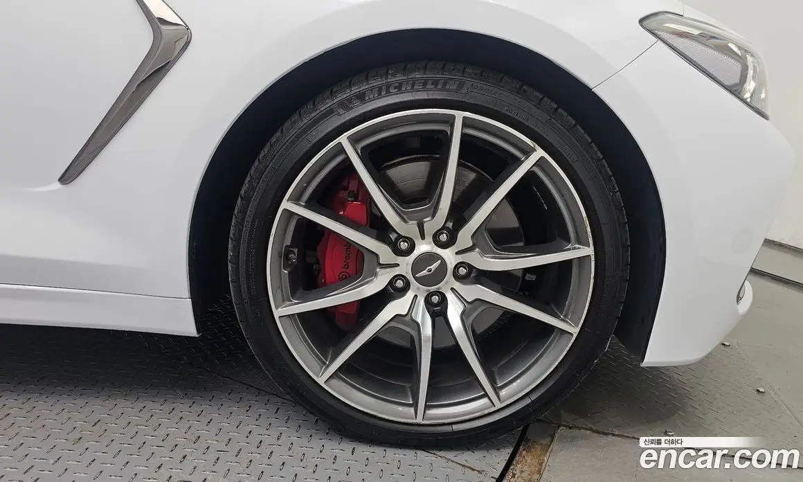 Genesis G70 2018 2.0 автомат (гидро), фото 7 Genesis G70 2018 2.0 автомат (гидро), фото 7