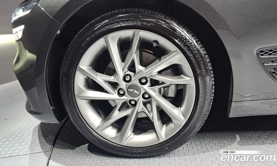 Genesis G70 2022 2.0 автомат (гидро), фото 5