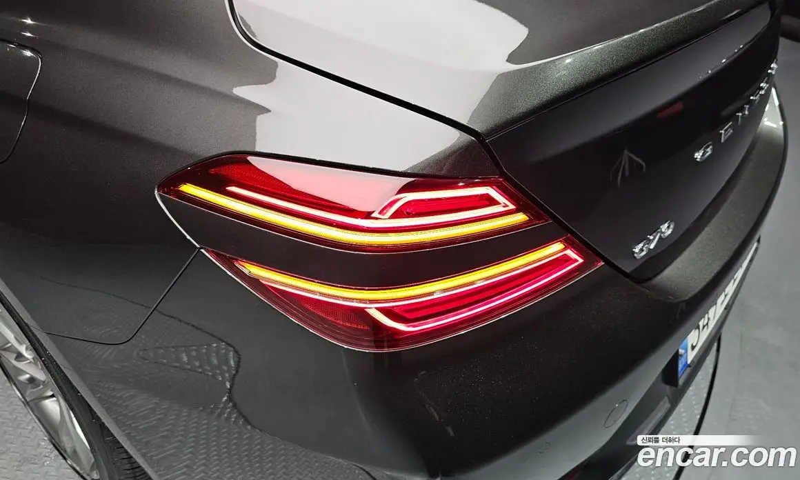 Genesis G70 2022 2.0 автомат (гидро), фото 9