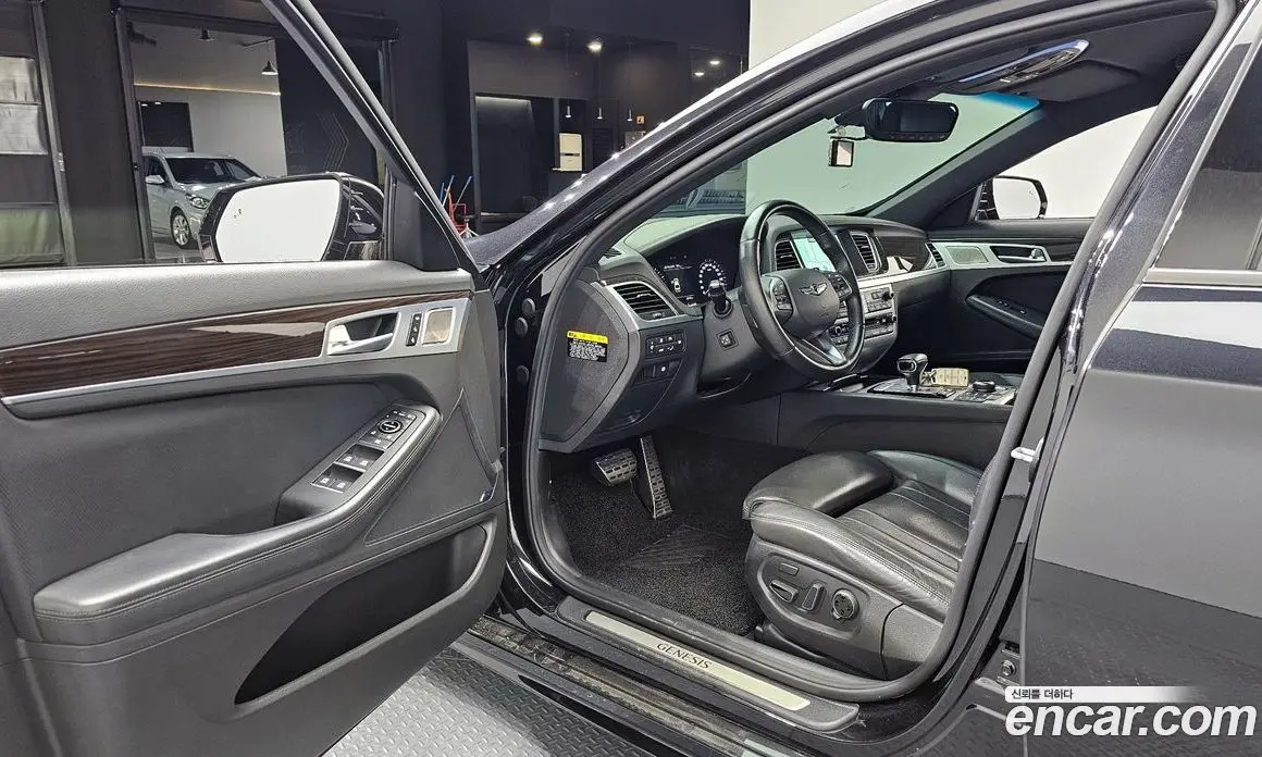 Genesis G80 2018 3.3 автомат (гидро), фото 12 Genesis G80 2018 3.3 автомат (гидро), фото 12