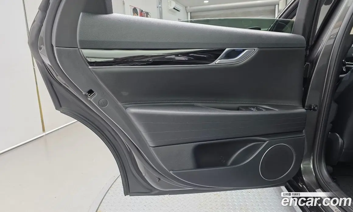 Genesis G80 2023 2.5 автомат (гидро), фото 15