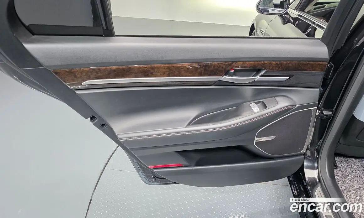 Genesis G90 2020 3.8 автомат (гидро), фото 15 Genesis G90 2020 3.8 автомат (гидро), фото 15