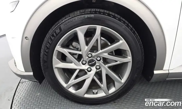 Genesis GV60 2022 0.1 автомат (гидро), миниатюра 5