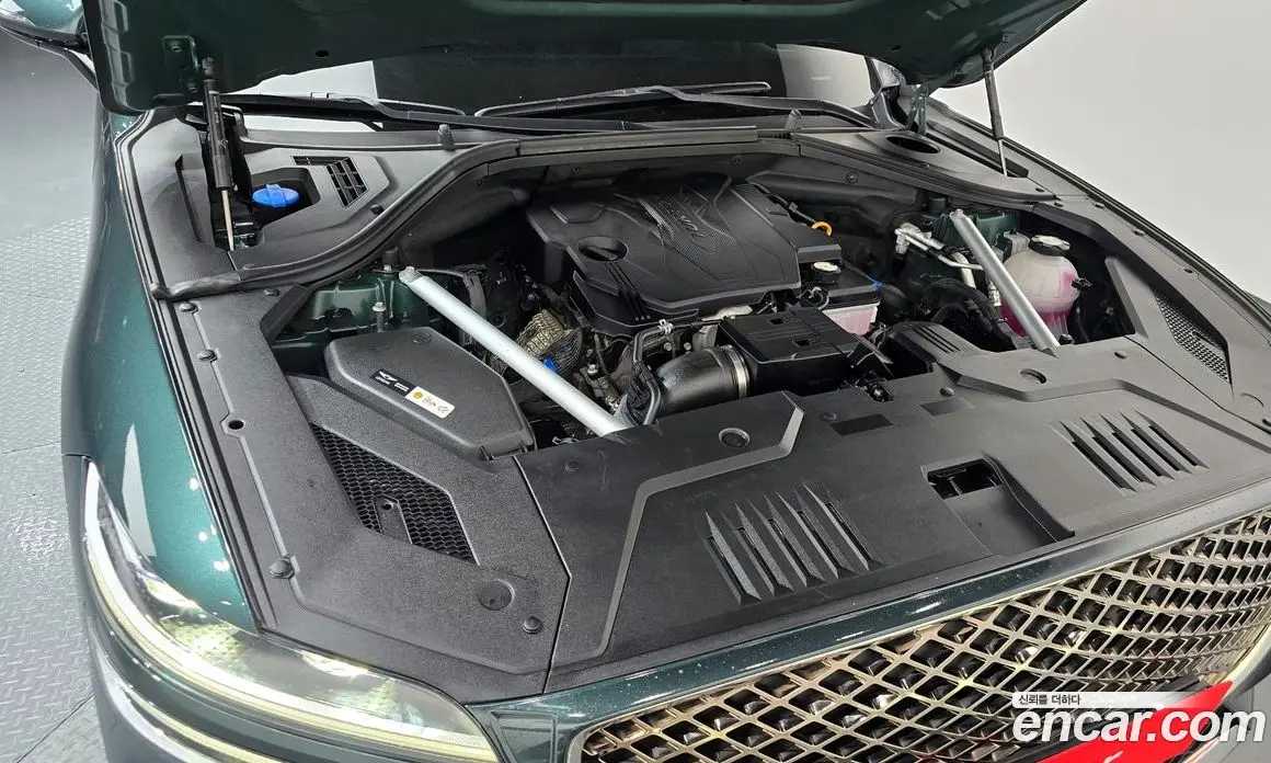 Genesis GV70 2021 2.5 автомат (гидро), фото 6 Genesis GV70 2021 2.5 автомат (гидро), фото 6
