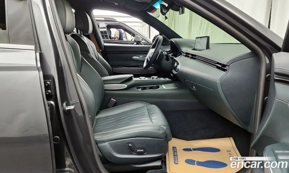 Genesis GV70 2021 2.5 автомат (гидро), фото 16