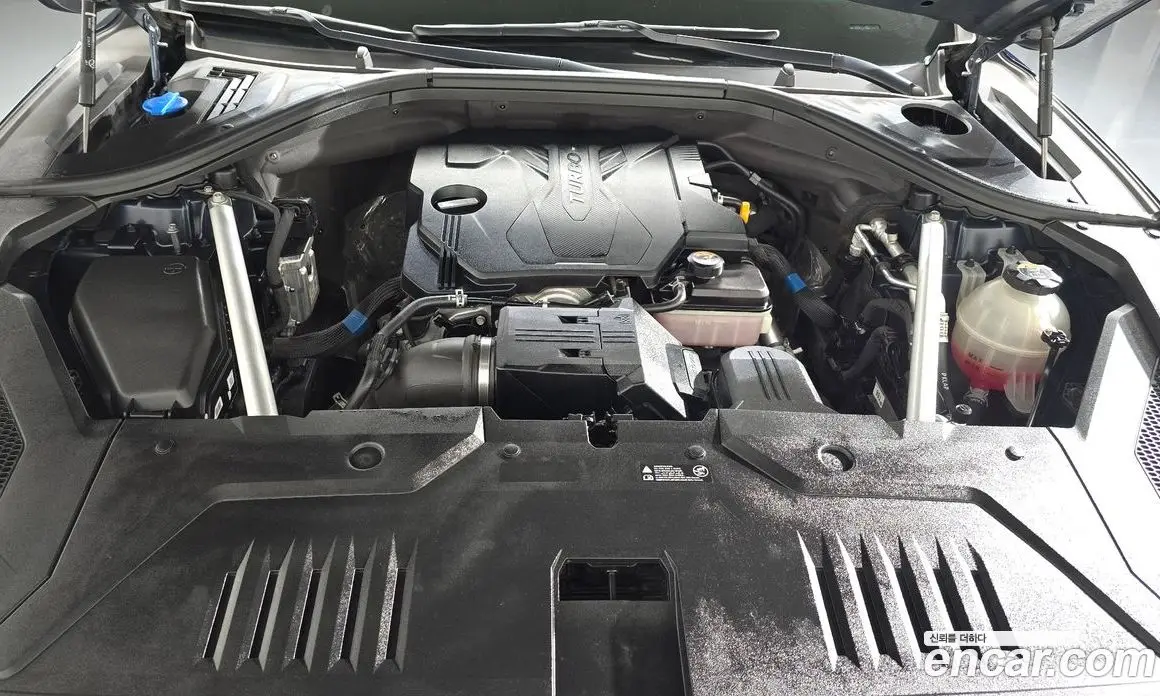 Genesis GV70 2021 2.5 автомат (гидро), фото 6 Genesis GV70 2021 2.5 автомат (гидро), фото 6